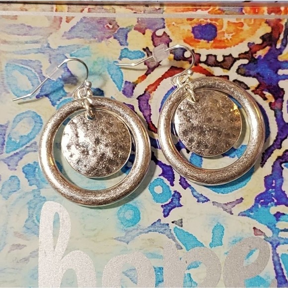 Lucky brand boho silver tone dangly earrings new!!! - Picture 1 of 5
